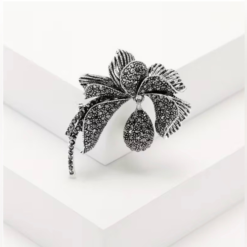 Floral Bow Dangle Brooch Modern New